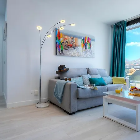 Apartman Modern Cristianos Center *