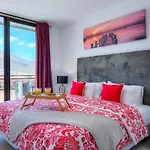 Modern Cristianos Center Appartement