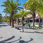 Modern Cristianos Center * Los Cristianos (Tenerife)