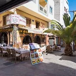 Modern Cristianos Center *