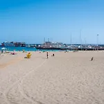 Modern Cristianos Center * Los Cristianos (Tenerife)