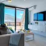 Modern Cristianos Center Los Cristianos (Tenerife)