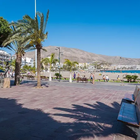 Modern Cristianos Center Los Cristianos (Tenerife)