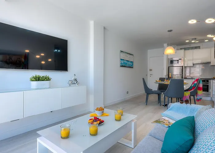 Modern Cristianos Center Apartman *