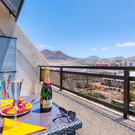 Modern Cristianos Center *