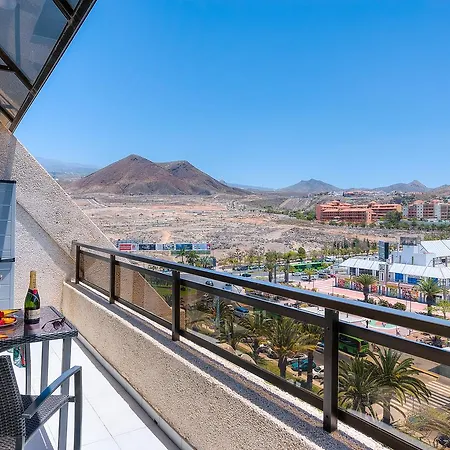 Modern Cristianos Center *