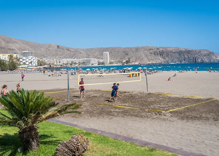 Modern Cristianos Center לוס כריסטיאנוס