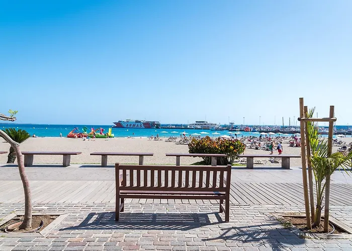 Modern Cristianos Center לוס כריסטיאנוס