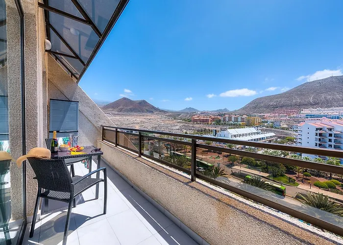 דירה Modern Cristianos Center *