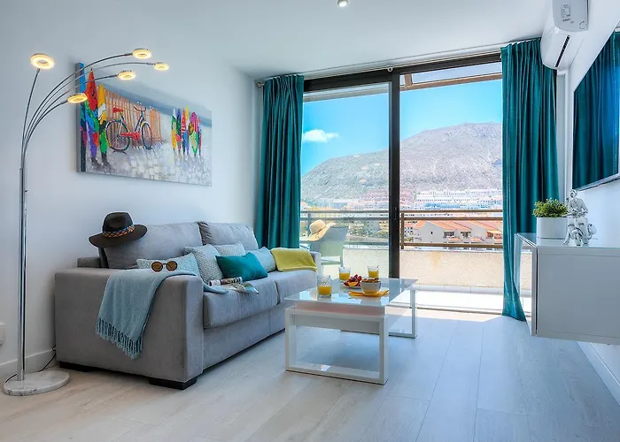 Modern Cristianos Center