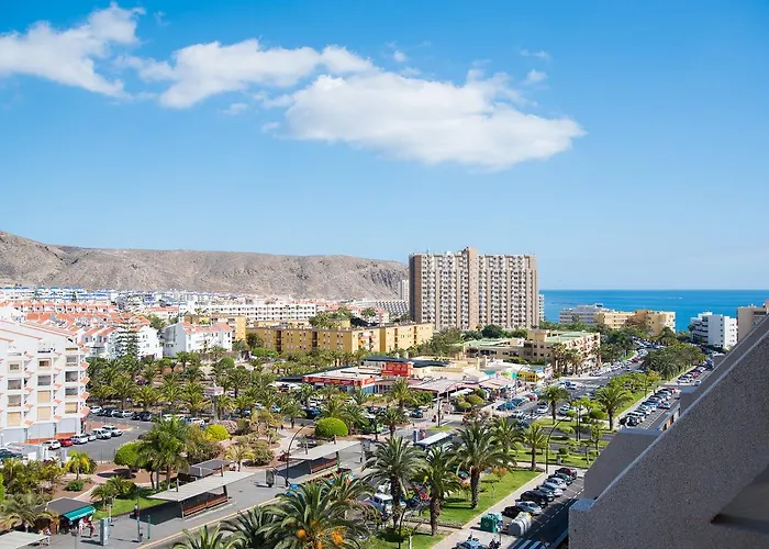 דירה Modern Cristianos Center *